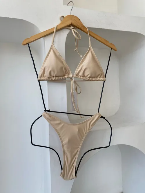 BIKINI KENDAL