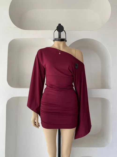 VESTIDO CORTO AKIRA