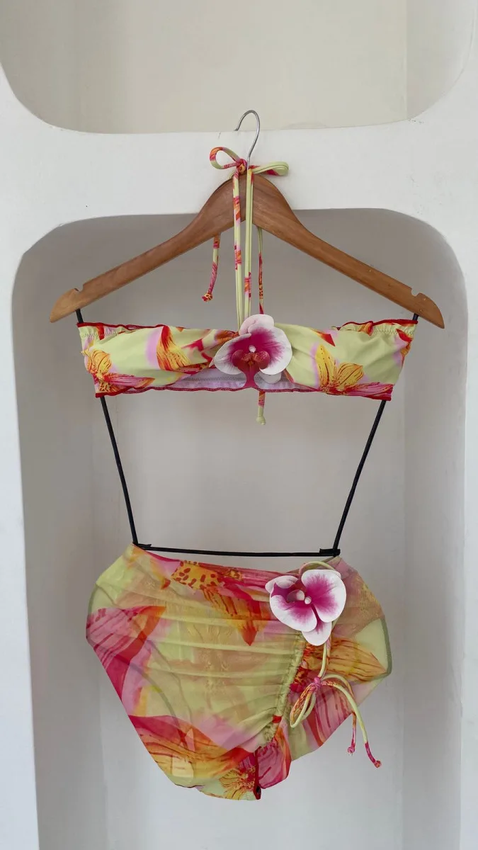 bikini paradise petals